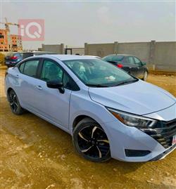 نيسان فيرسا